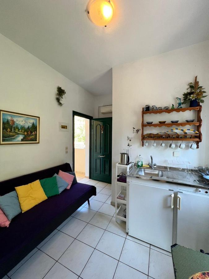 Lithino Apartments - 5Min From The Beach Agios Ioannis Peristerion Eksteriør bilde
