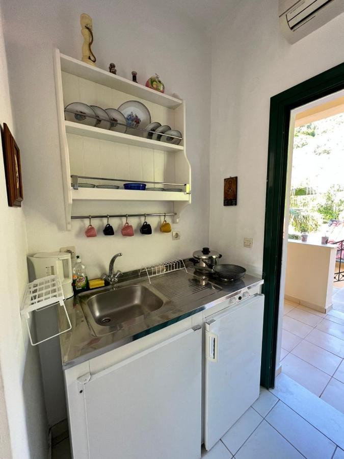 Lithino Apartments - 5Min From The Beach Agios Ioannis Peristerion Eksteriør bilde